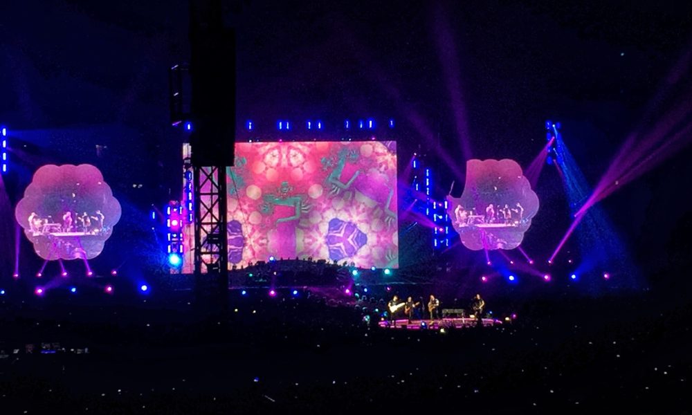 Vibrant, bright and dazzling display of lights and awesome concert performance full of energy